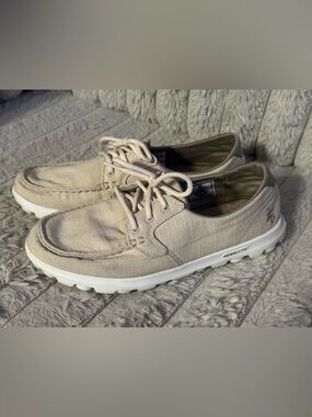 Skechers Goga Mat Beige Boat Shoes 13841 Size 8.5  comfy athletic casual shoes